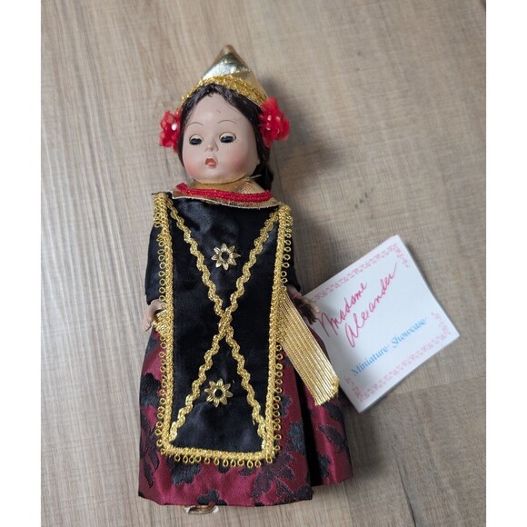 Vintage Madame Alexander Indonesia Girl Doll with Wrist Tag 8" No Box - Picture 2 of 6